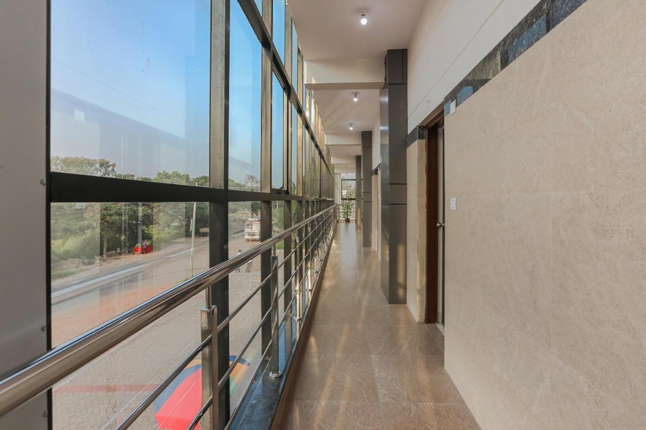 Oyo 22211 Shree Ankanatheshwara Residency Nanjangud Exterior photo