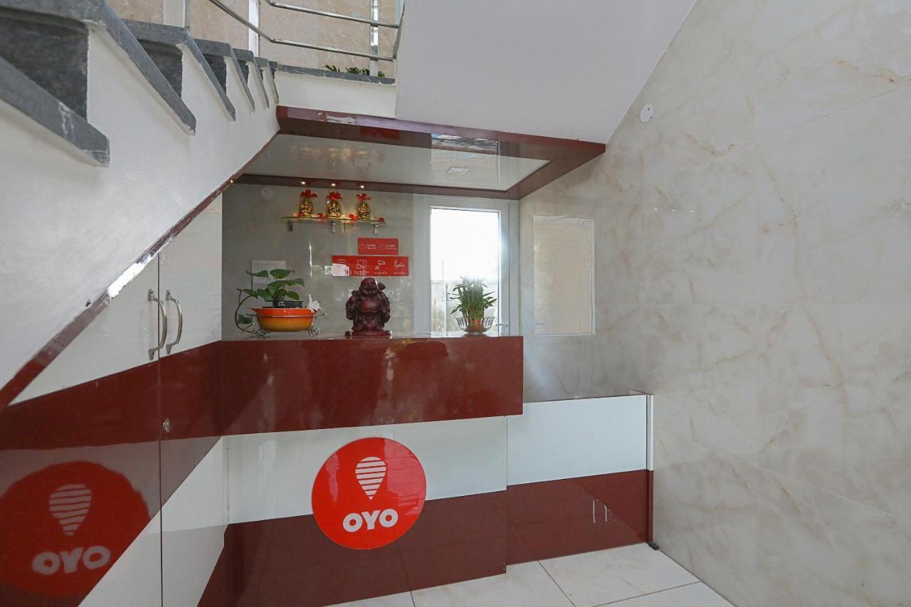 Oyo 22211 Shree Ankanatheshwara Residency Nanjangud Exterior photo